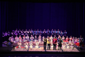   آداب و رسوم موسیقی مازندرانی دراحرای گروه «آوای تبری»
