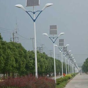 ضرورت کاهش مصرف انرژی با استفاده از چراغ خورشیدی در تهران