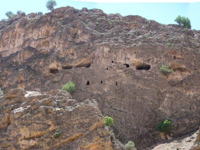 غار کوگان لرستان غاری شگفت انگیز ساخته دست بشر