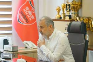 هیات مدیره بارفتن گل‌محمدی مخالفت کرد/هیچ فشاری برای برکناری نیست