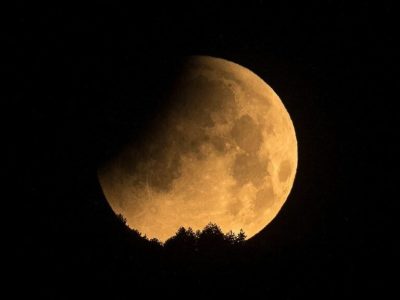 ماه گرفتگی امشب در کدام مناطق قابل رویت است؟