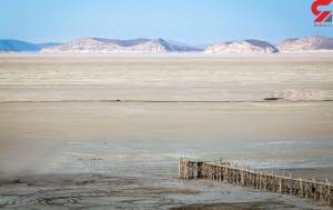 ادامه سیاست سکوت در مورد دریاچه ارومیه / امسال کشاورزان نه هندوانه کاشتند نه خربزه