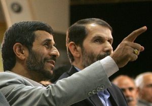 خالص‌سازان از طریق احمدی‌نژاد قدرت گرفتند/ ورود نمایندگان ۱۰ درصدی به مجلس، ظلم به مردم است
