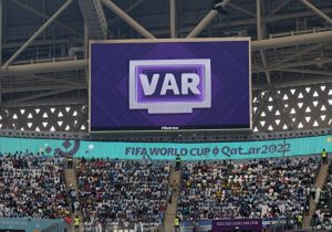 ادعای جنجالی یک پیشکسوت درباره ردپای شرط‌بندها در نیامدن VAR به فوتبال ایران