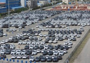 خودروسازان وزیر صمت را در این بازار «جا» می‌گذارند