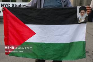تجمع دانشجویان در همبستگی با دانشجویان آمریکایی حامی فلسطین