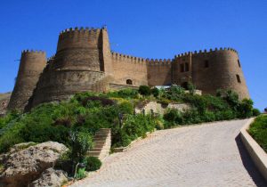 قلعه فلک الافلاک ( دژ شاپور ) لرستان