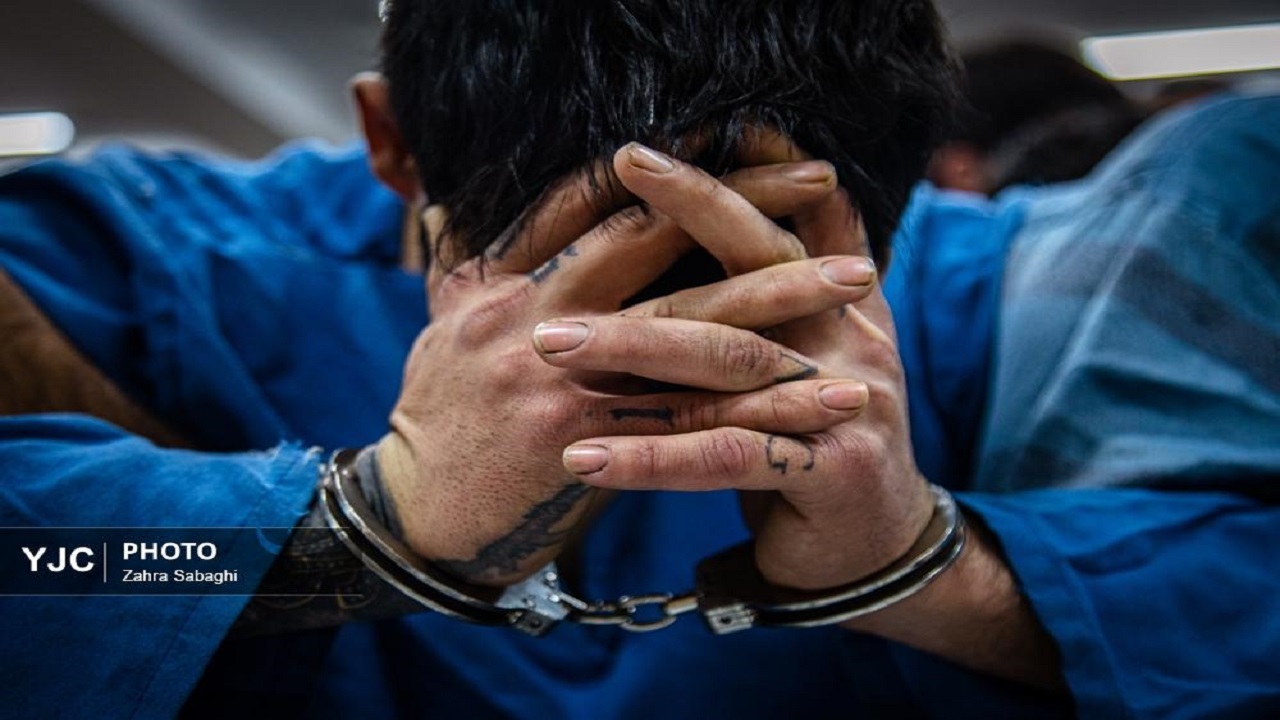 دستگیری سارق تلفن همراه با ۱۲ دستگاه گوشی مسروقه