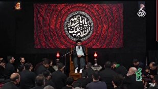 غذای حرام انسان را از مسیر سیدالشهدا (ع) دور می‌کند