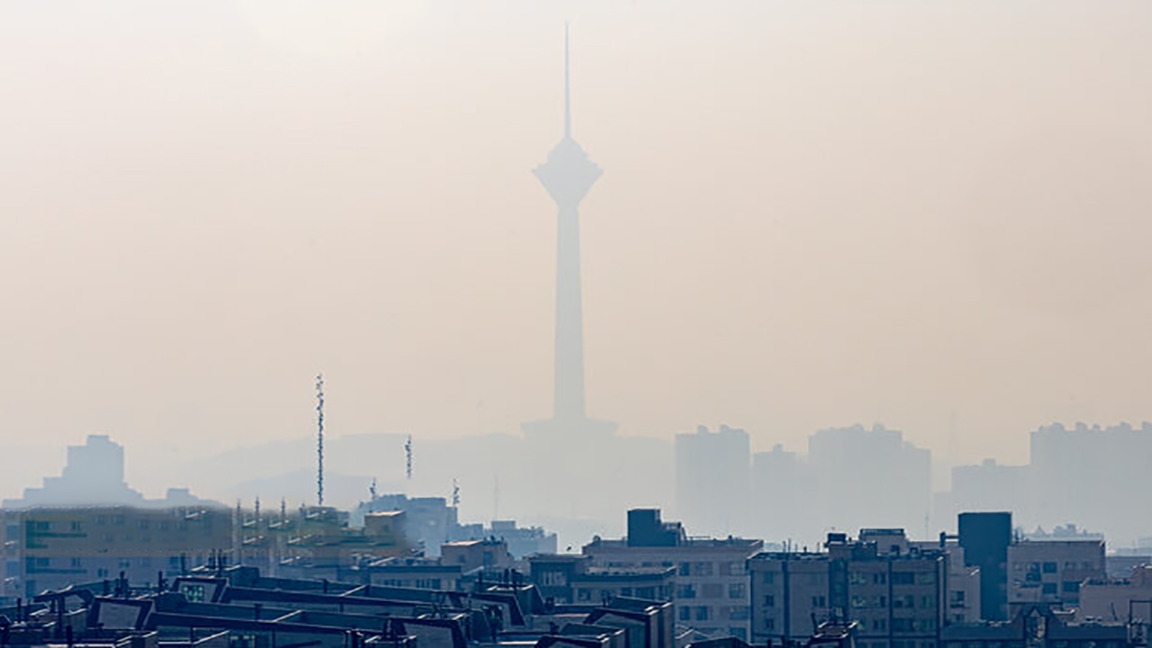 وضعیت هوای تهران نارنجی و آلوده است