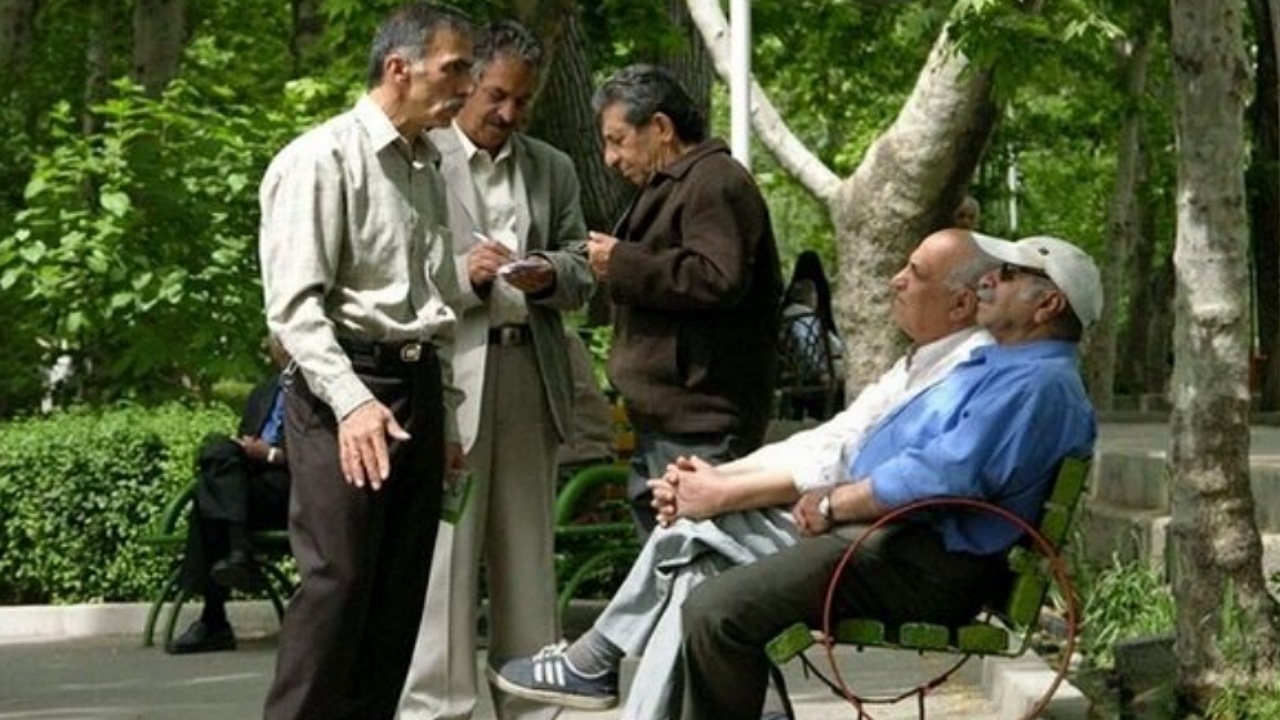 معوقات فروردین بازنشستگان تأمین اجتماعی چه زمانی پرداخت می‌شود؟