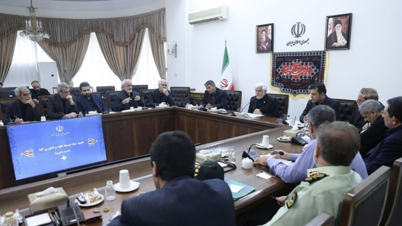 عارف: باید با یک صدا و هدف مشخص از امنیت سایبری کشور حراست کنیم