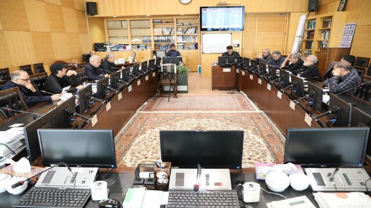 بررسی گزارش بازدید کارگروه‌های نمایندگان مجمع استان تهران در جنگ تحمیلی ۱۲ روزه