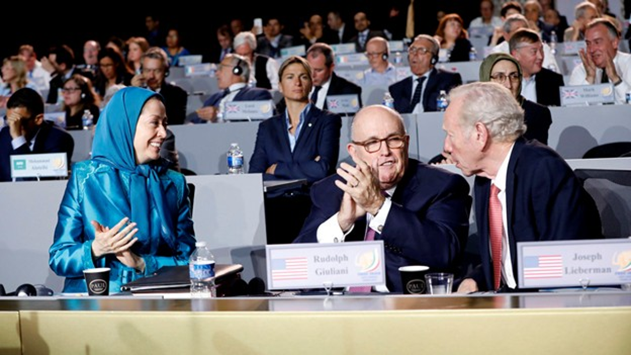 همکاری با فرقه رجوی برای ترویج روایت براندازی در افکار عمومی آمریکا