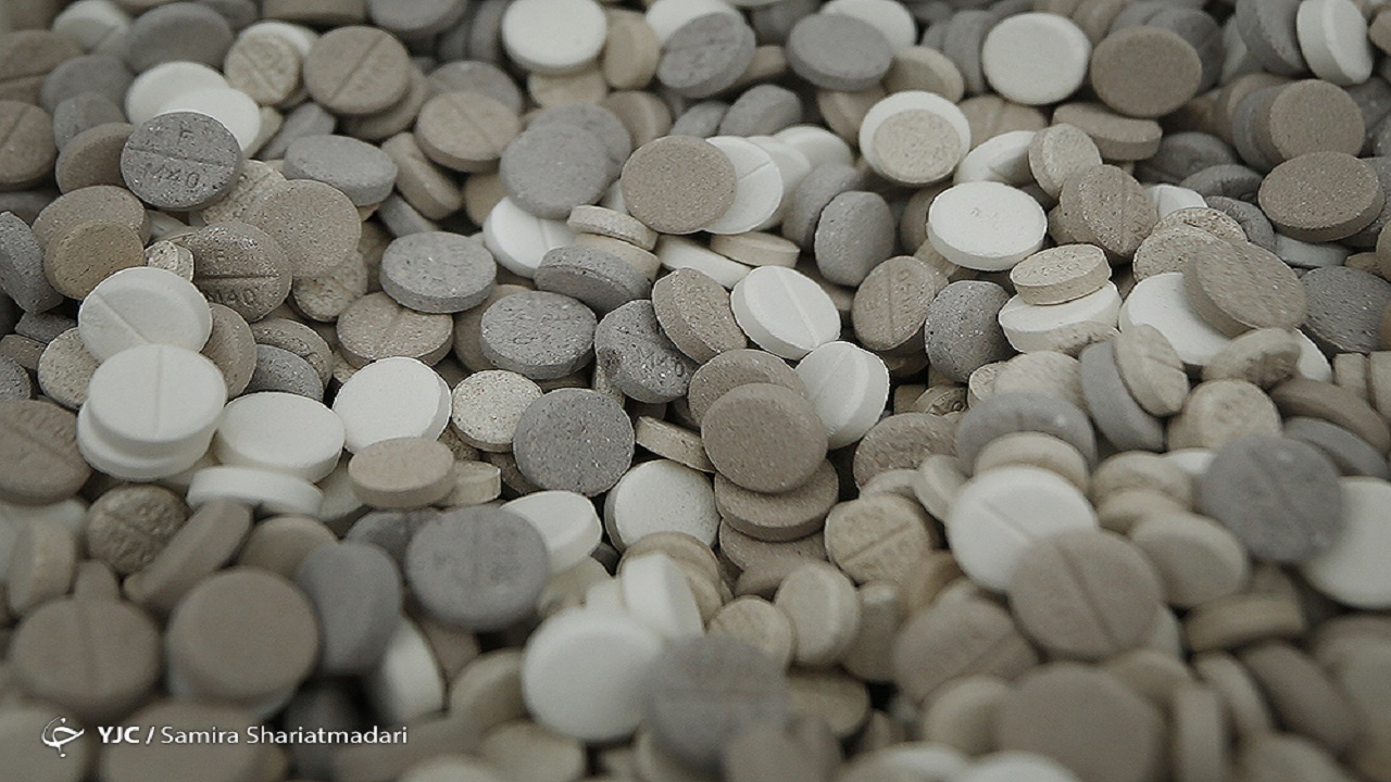 سوداگر مرگ با ۱۵ هزار قرص مخدر دستگیر شد