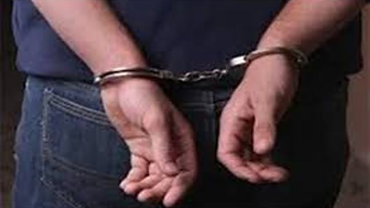 سارق دوربینهای مداربسته به دام پلیس افتاد