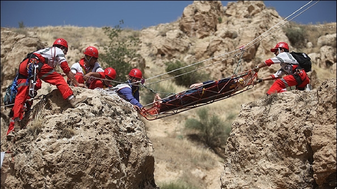 ثبت ۱۰۲ عملیات امداد کوهستانی در یکماه اخیر