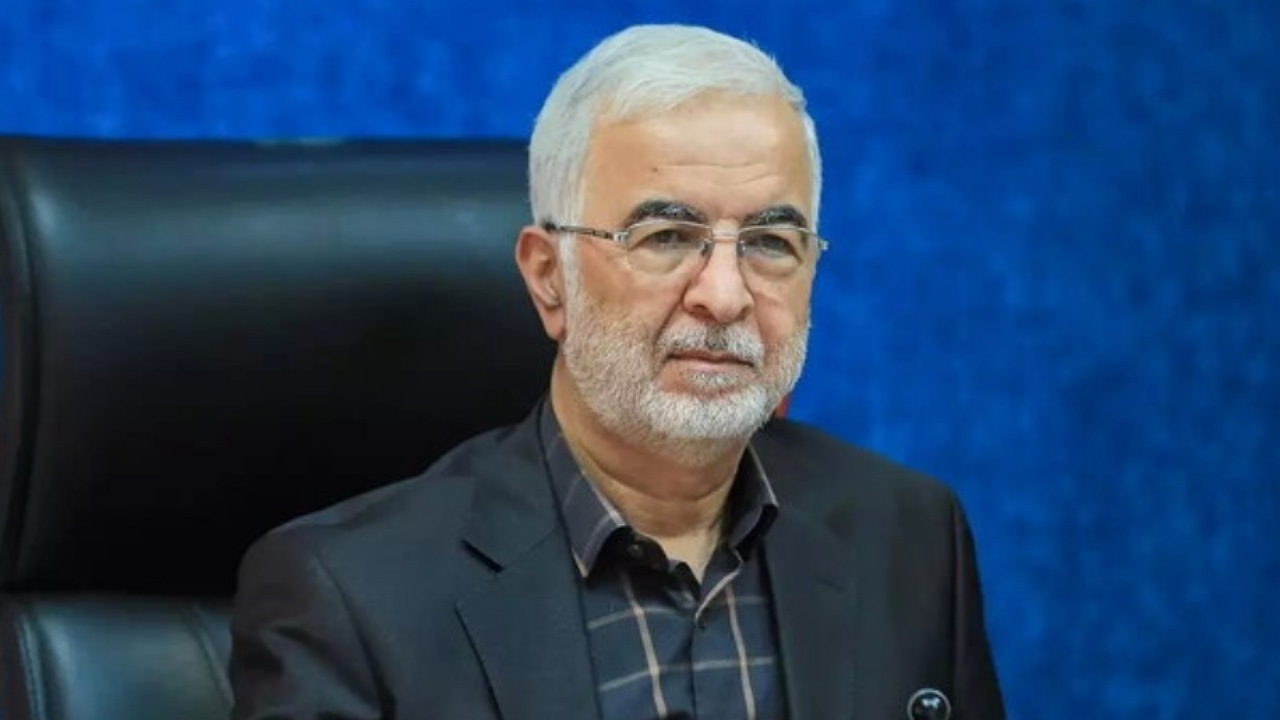 مومنی: اتباع مجاز از کشور اخراج نمیشوند