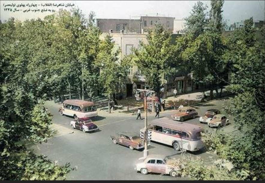 تصویری از چهارراه ولیعصر زمانی که شبیه جنگل بود