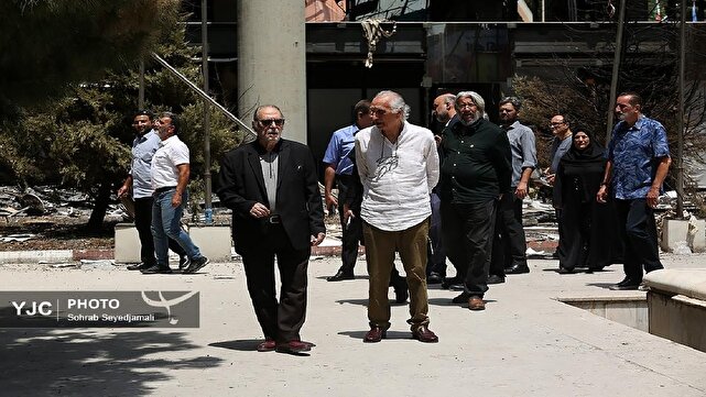 با دیدن ساختمان شیشه‌ای جگرم آتش گرفت