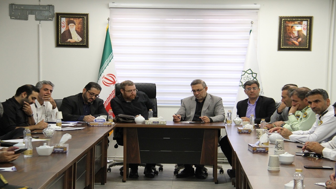 بررسی مشکلات و چالش‌های پردیس مسافری شرق