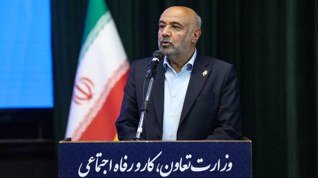 میدری: مشکل اصلی واگذاری شرکتها قیمتگذاری کمتر از ارزش واقعی است