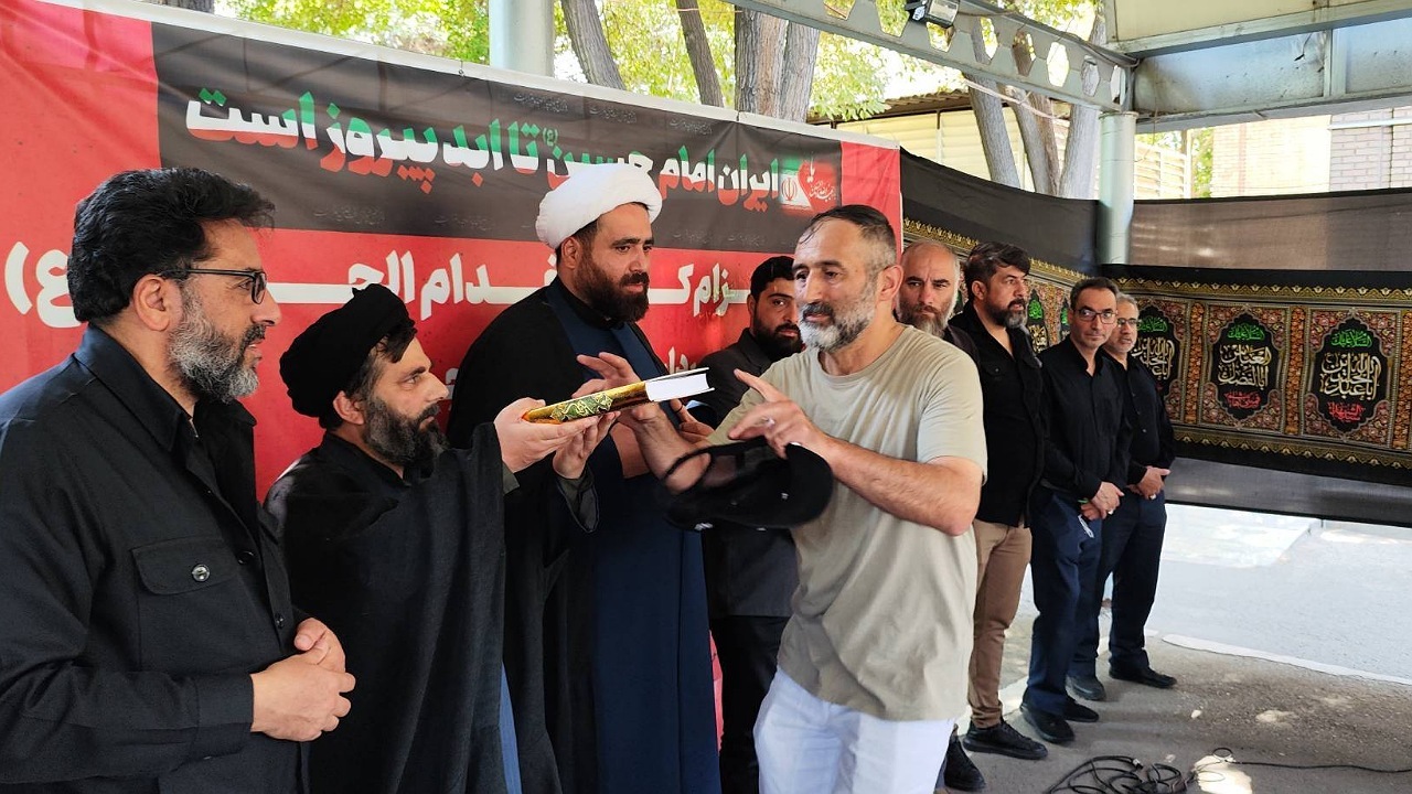 کاروان خدام الحسین از منطقه ۱۸ پایتخت عازم مهران شد