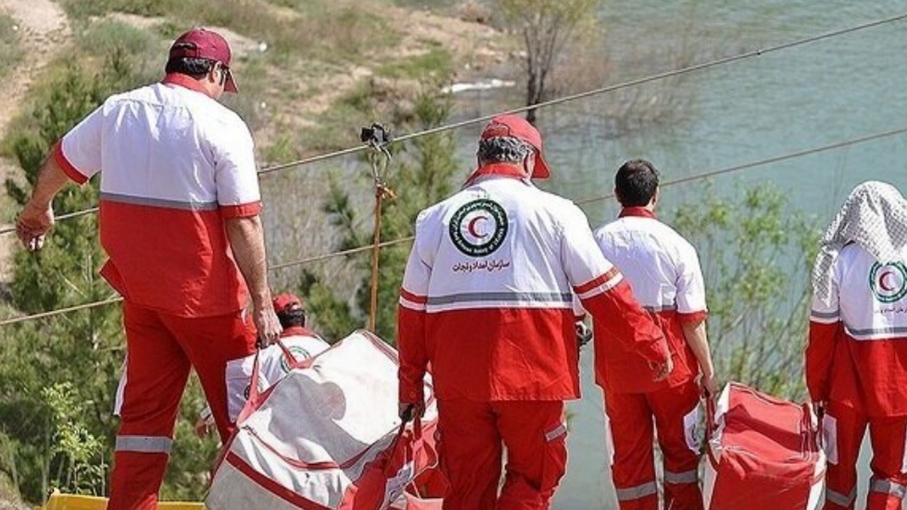 واژگونی ون زائران ایرانی در مسیر نجف به مهران؛ ۱۰ نفر مصدوم شدند