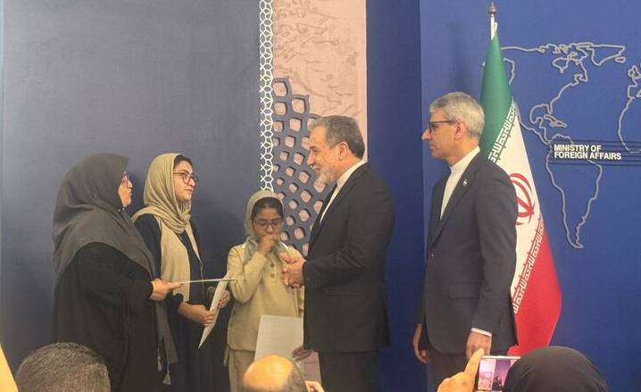 گمان میکردند میتوانند صدای ایران را قطع کنند/ قدردان صداوسیما هستیم