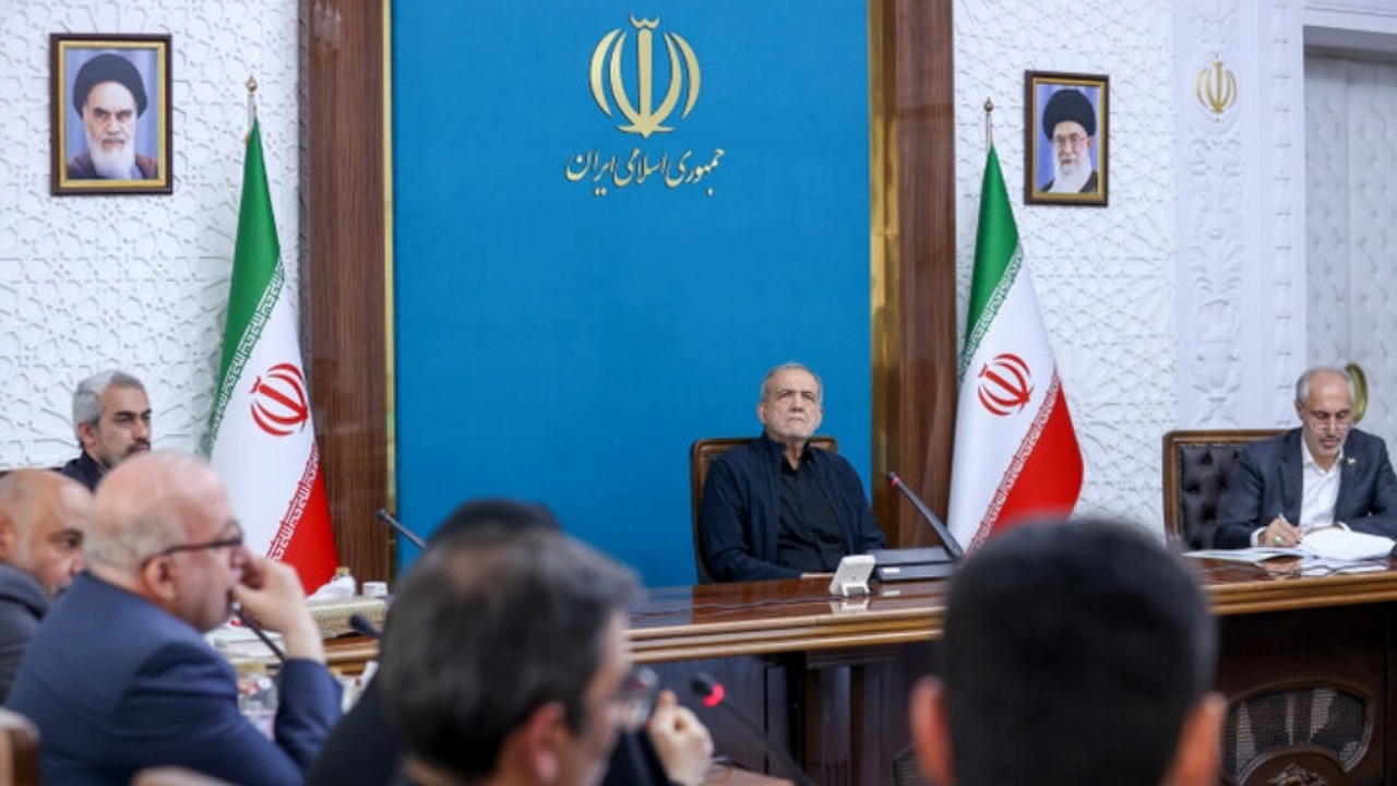 تأکید پزشکیان بر بازنگری در خصوصیسازی با مدیریت بهرهور و پاسخگو