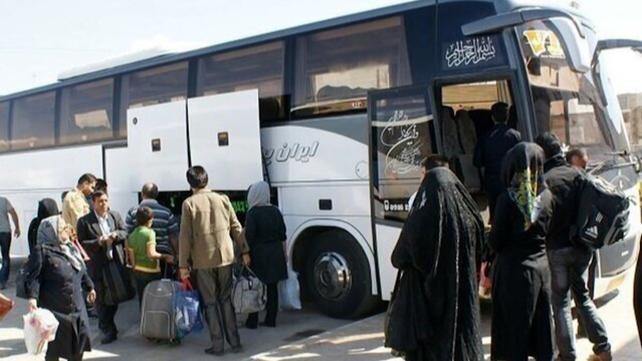 توقیف اتوبوس متخلف در مرز مهران به دلیل نقض مقررات