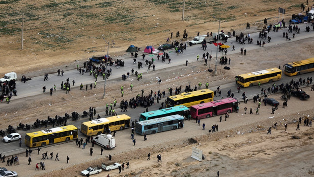 بیش از ۵ میلیون زائر در مسیر اربعین؛ هشدار پلیس درباره تصادفات شبانه