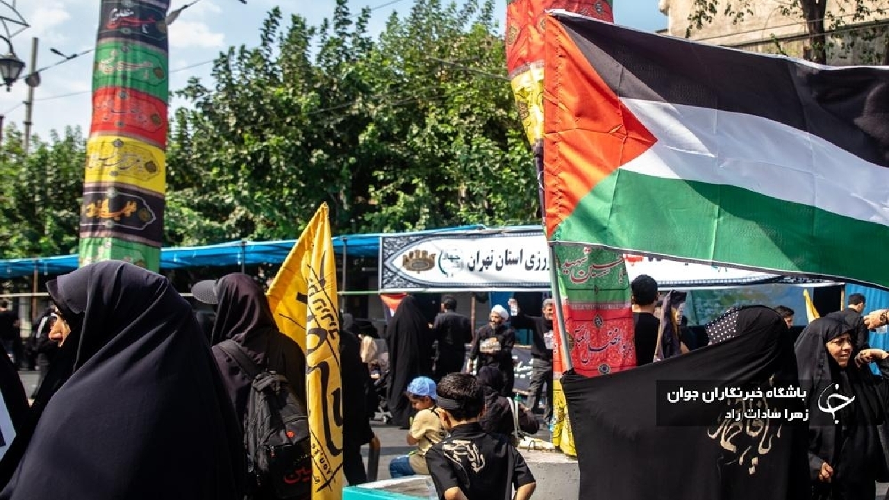 همکاری شهروندان تهرانی با پلیس راهور در مراسم راهپیمایی جاماندگان اربعین حسینی