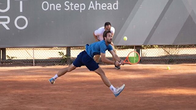 صعود علی یزدانی به یک چهارم نهایی تنیس صربستان