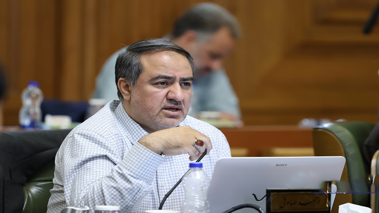 تذکر احمد صادقی نسبت به عدم تحقق رکن ۱۰۸ برنامه چهارم توسعه تهران