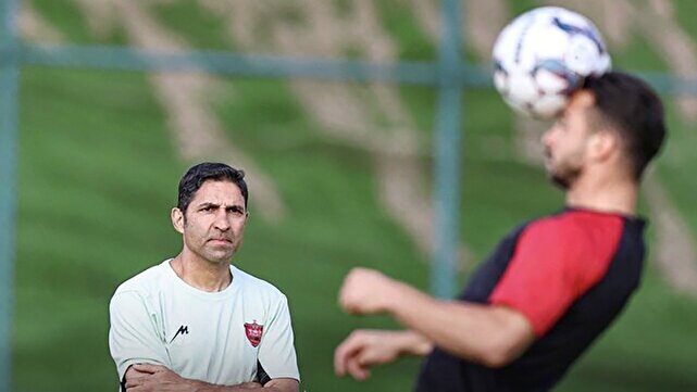 در مورد وحید امیری باید منافع تیم را در نظر بگیرم/ قهرمانی در آسیا سقف آرزویم است