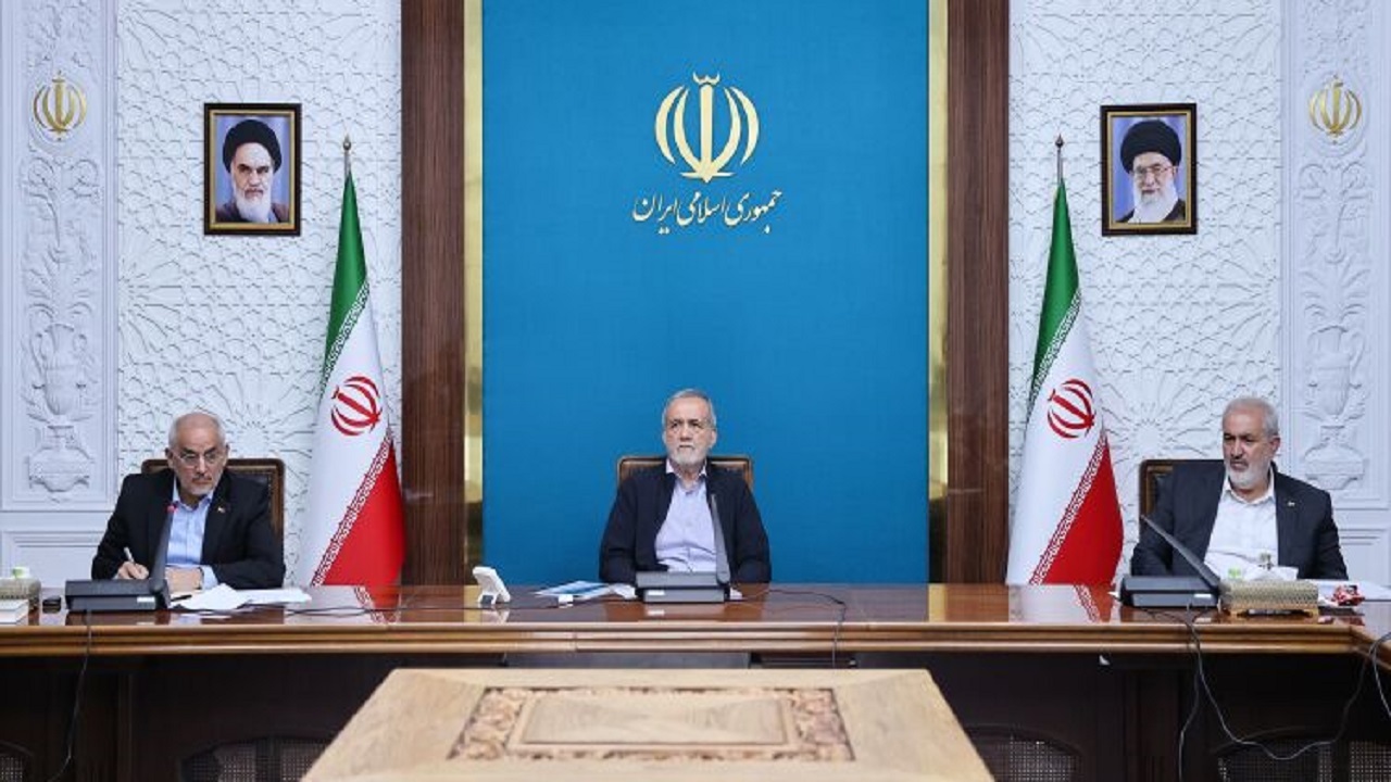 پزشکیان: پروژههای تولید برق به هیچ وجه معطل نماند