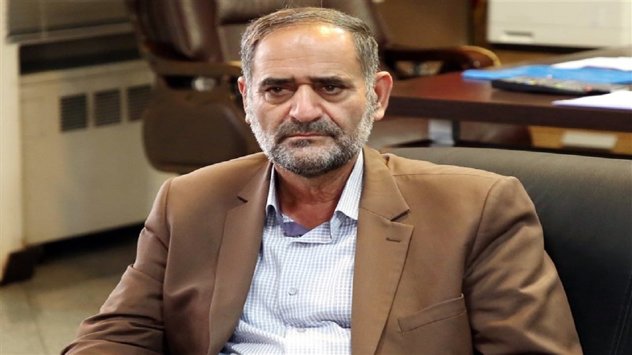 ایرانخودرو و سایپا حقوق کارگران را با تاخیر پرداخت میکنند/ زیان انباشته خودروسازها بیشتر شده است