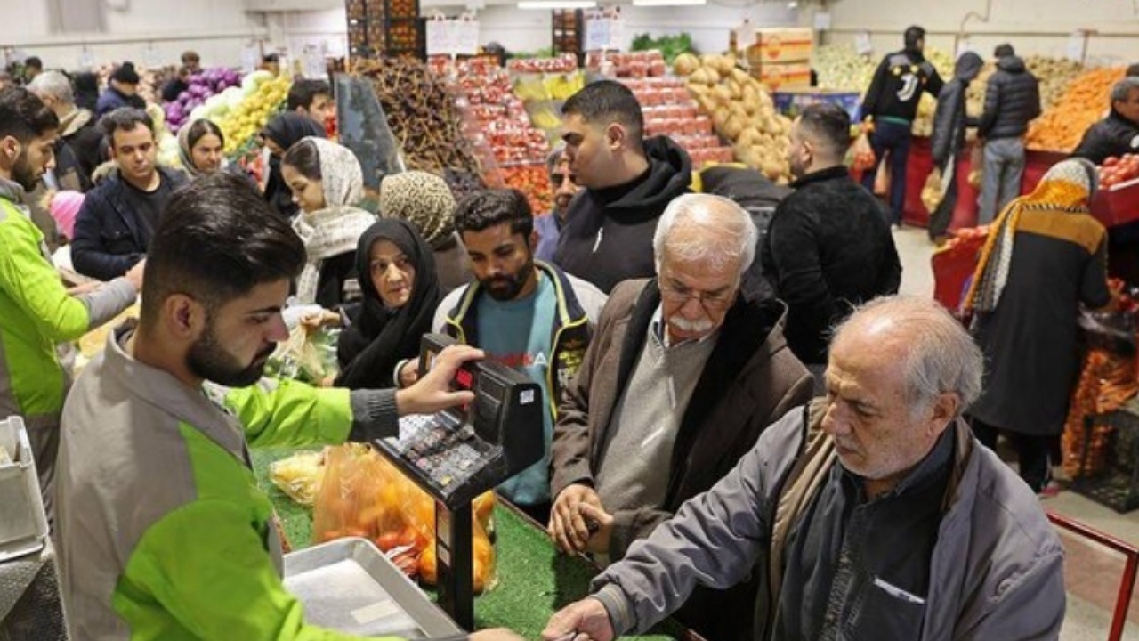 تمامی میادین و بازار‌های میوه و تره‌بار در روز شنبه فعال است