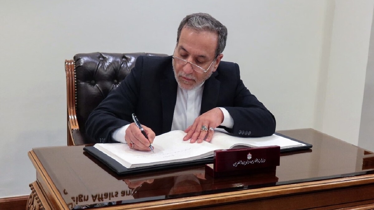 عراقچی: تلاشهای تروئیکا برای احیای قطعنامههای شورای امنیت اعتبار ندارد