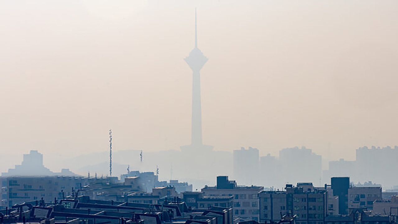 هوای تهران آلوده است