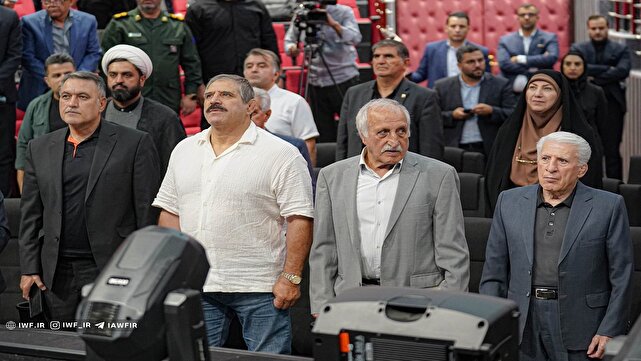 اسطوره های ناشناس و معمولی های سرشناس