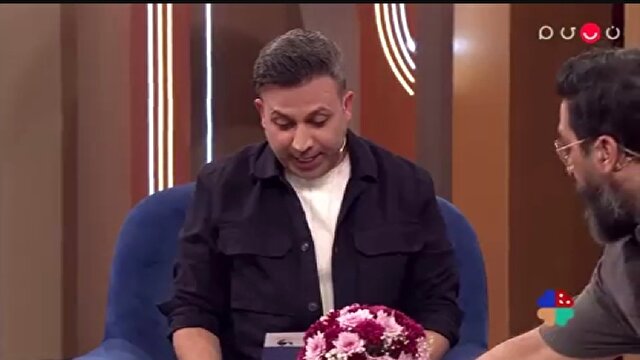 خاطره ابوالفضل آقاخانی از حرف زدن به جای همکار خانم در حین اجرا + فیلم