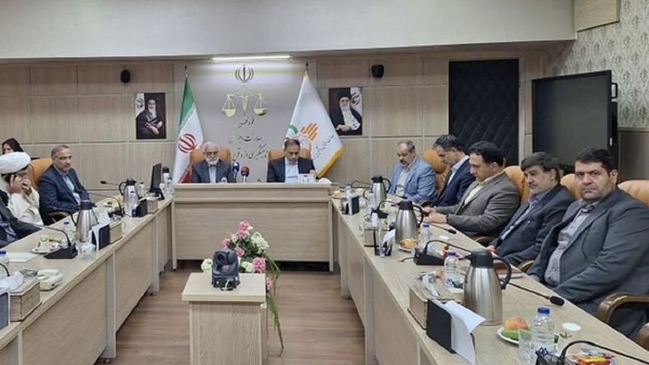 قوانین به تنهایی نمی‌توانند مانع وقوع جرم شوند