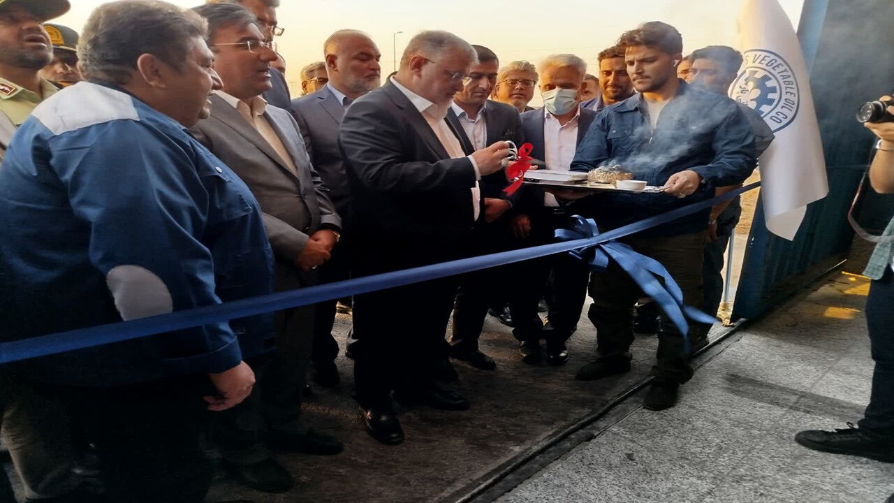 استاندار تهران: افتتاح خط تولید جدید روغن نباتی نشانه پویایی بخش صنعت در استان است