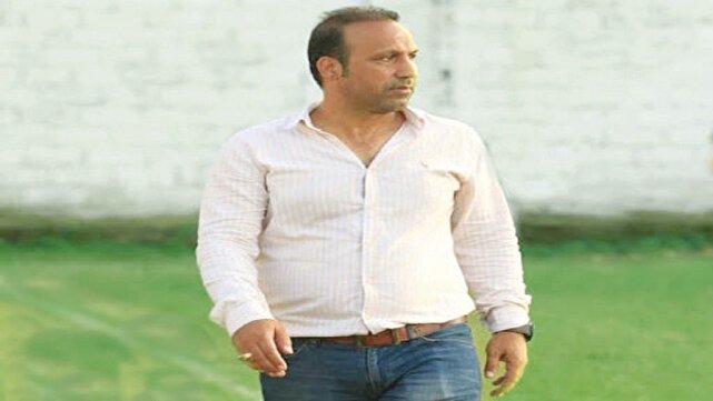 مدیریت پرسپولیس در مورد جذب فخریان باید پاسخگو باشد/ کنترل حواشی را در شخصیت هاشمیان نمی بینم