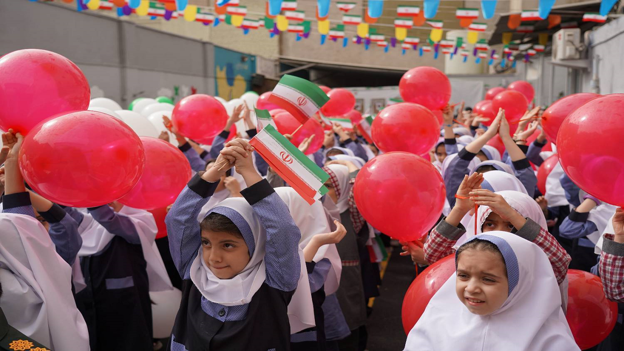 آیین «مهر قلم»در مدارس دارالمومنین تهران