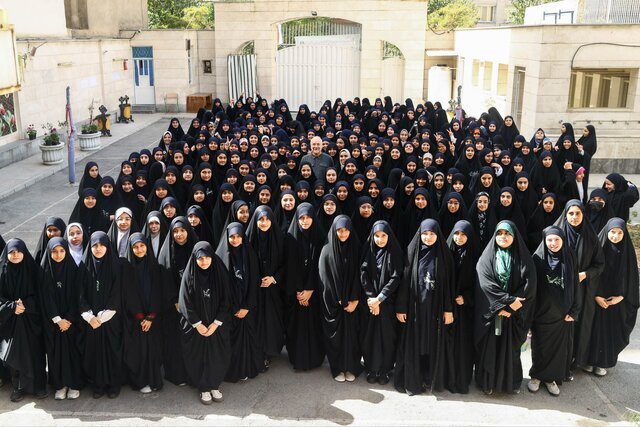 حضور قالیباف در مدرسه دخترانه فاطمیون به مناسبت آغاز سال تحصیلی