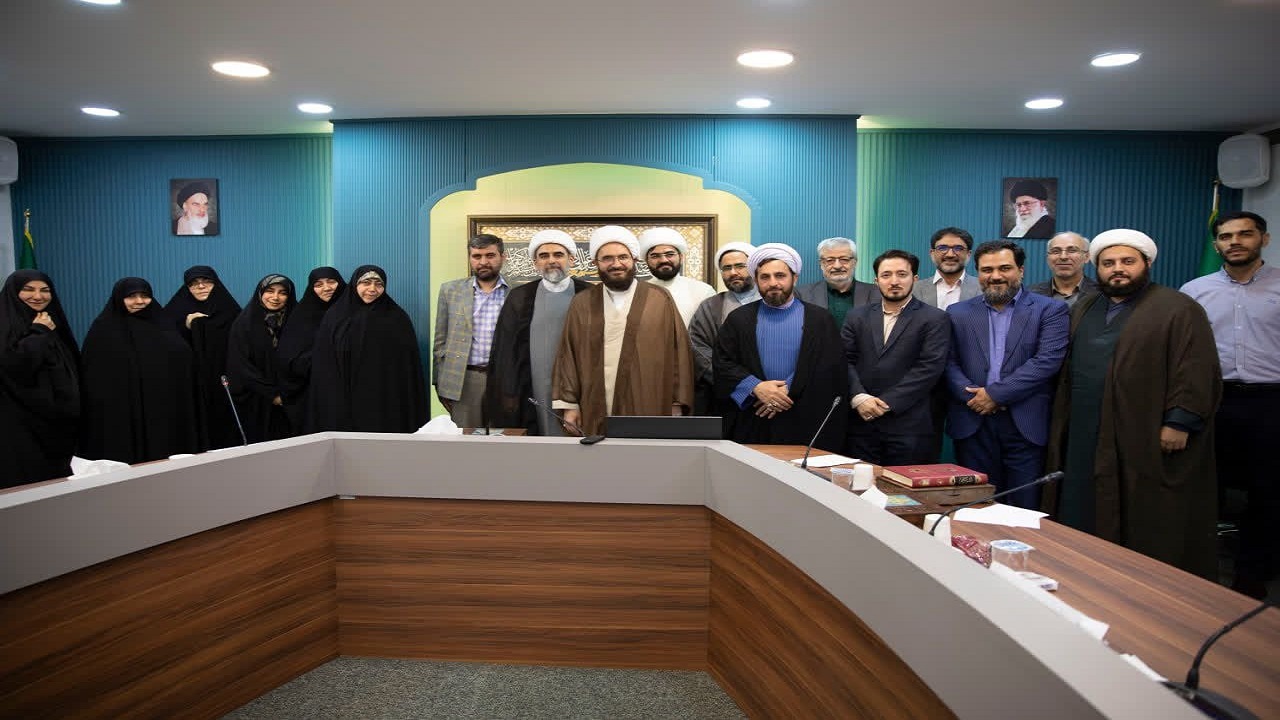 مرکز یا دبیرخانه دائمی رویداد جوان‌سازی ایران در نهاد امامت جمعه تشکیل شود