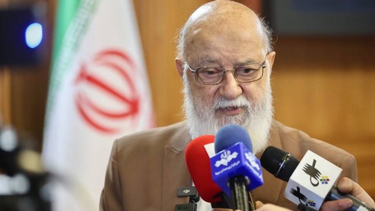 چمران: برگزارکنندگان نمایشگاه در سئول گویا اصرار دارند مردم را آزار دهند